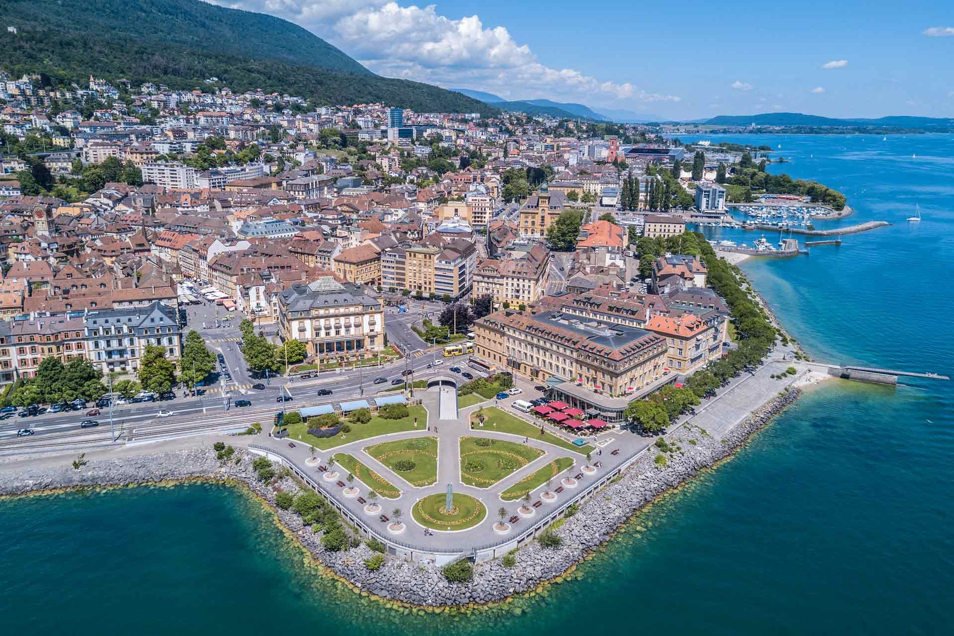 Lac de Neuchâtel depuis le Port du Nid-du-Crô